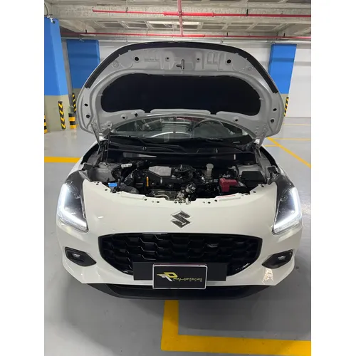 Suzuki Swift 2025 Blanco Caracas