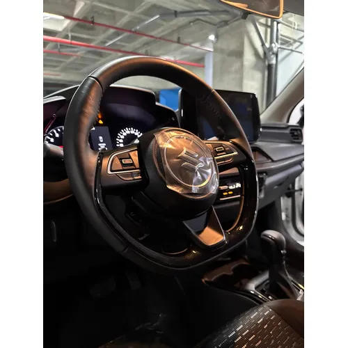 Suzuki Swift 2025 Blanco Caracas