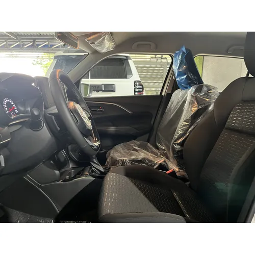 Suzuki Swift 2026 Blanco Caracas