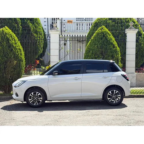 Suzuki Swift 2026 Blanco Caracas
