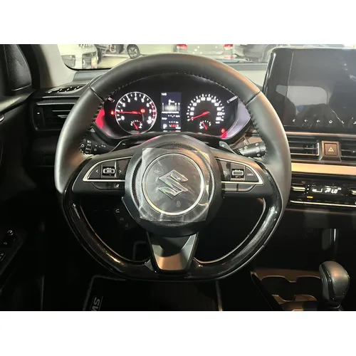 Suzuki Swift 2026 Blanco Caracas