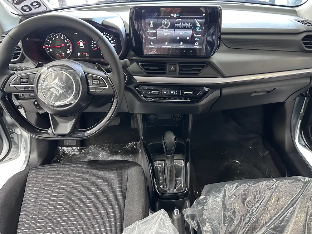 Suzuki 2026 Plateado Caracas