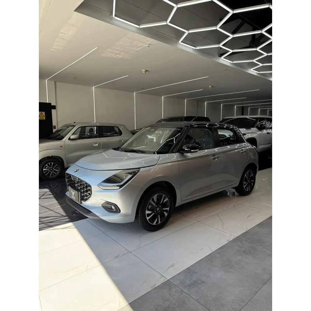 Suzuki Swift 2026 Plateado Caracas