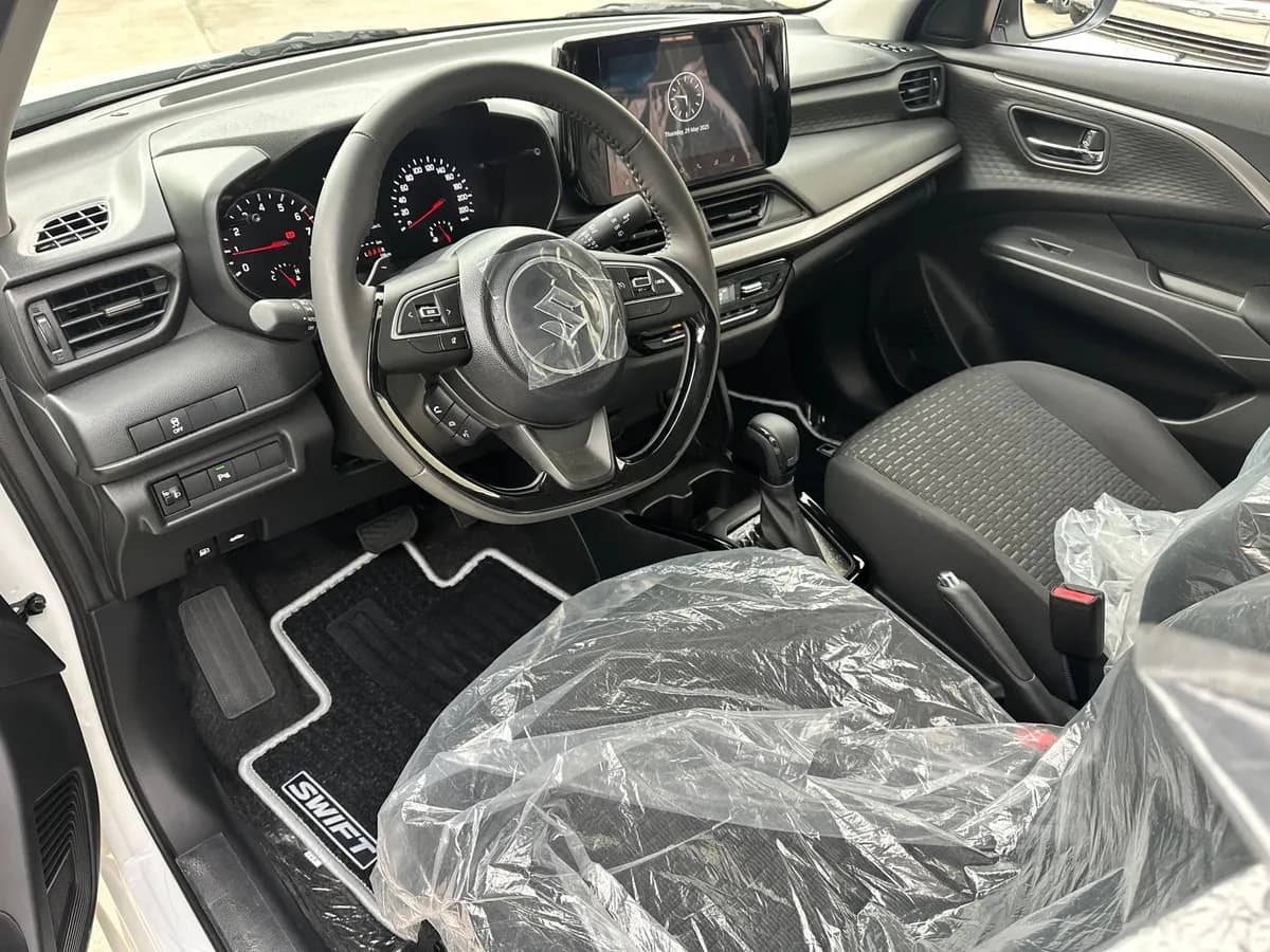Suzuki Swift GLX 2025 Blanco