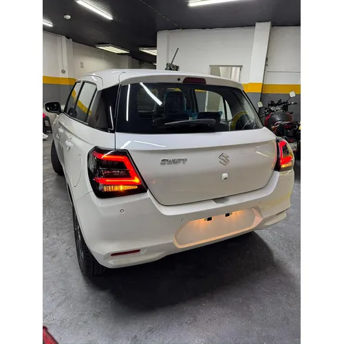 Suzuki Swift GLX 2026 Blanco Caracas