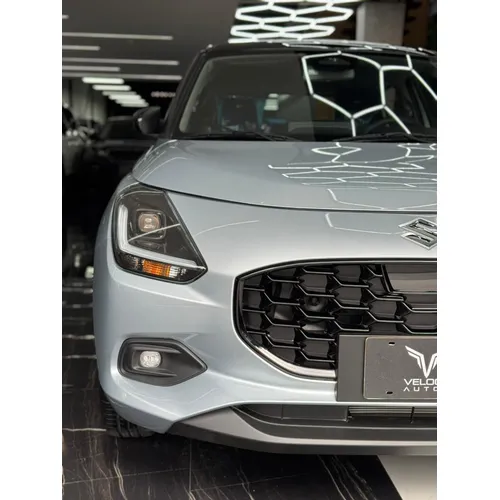 Suzuki Swift GLX 2026 Plateado Caracas