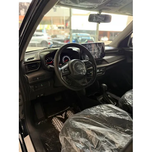 Suzuki Swift GLX 2026 Negro Caracas
