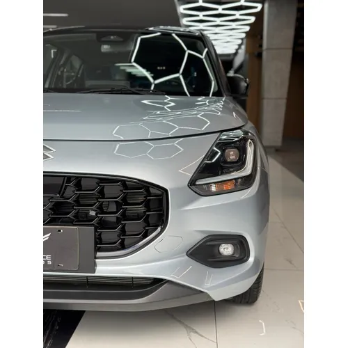 Suzuki Swift GLX 2026 Plateado Caracas