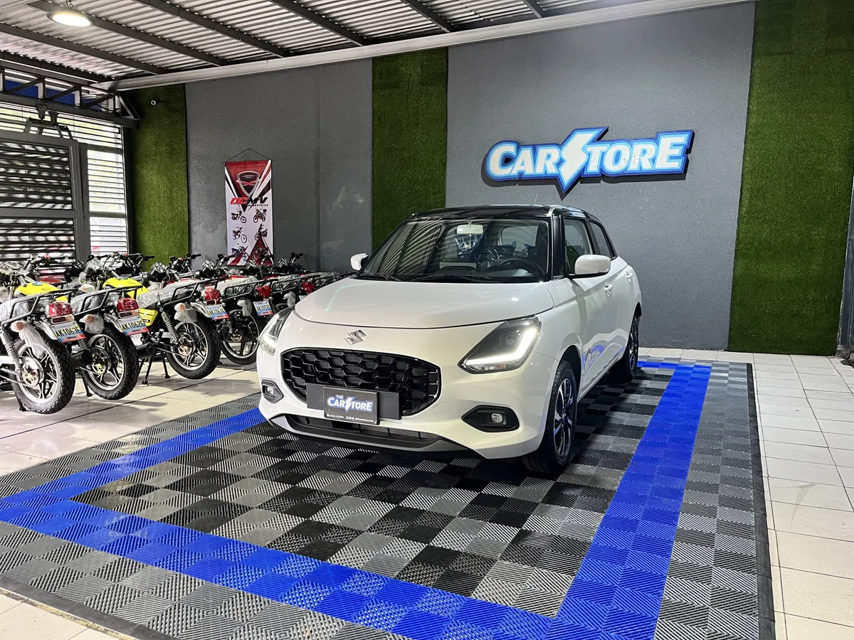 Suzuki Swift GLX 2026 Blanco Caracas