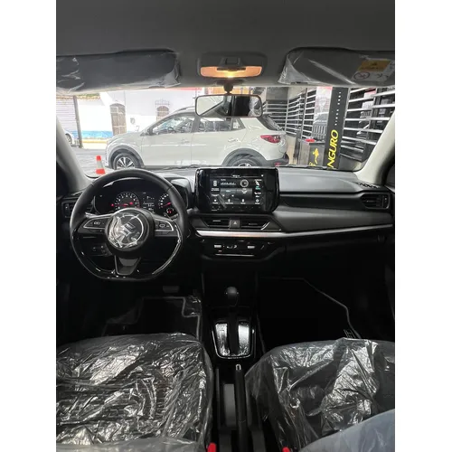 Suzuki Swift GLX 2026 Blanco Barquisimeto