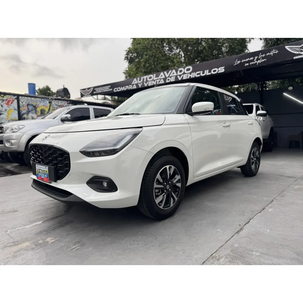 Suzuki Swift GLX 2025 Plateado Barquisimeto