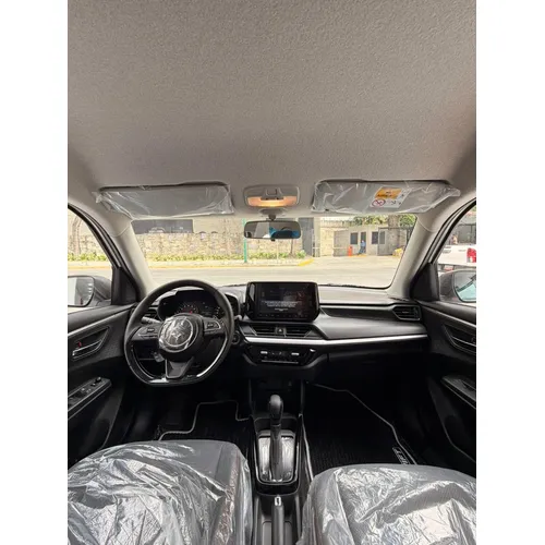 Suzuki Swift Special Edition 2026 Blanco Caracas