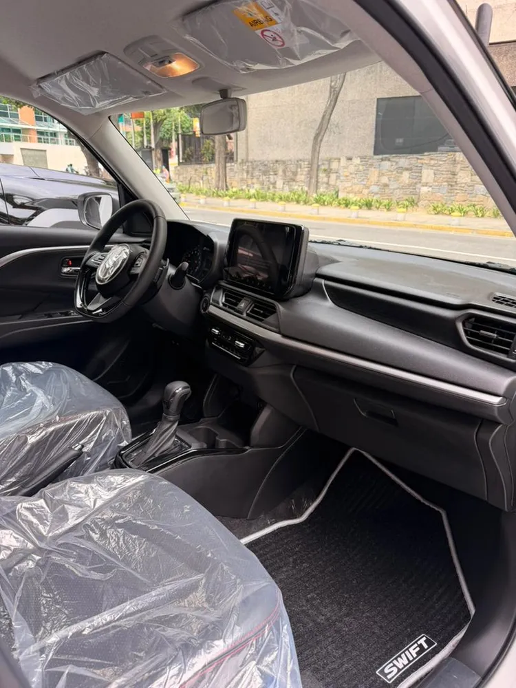 Suzuki Swift Special Edition 2026 Blanco Caracas