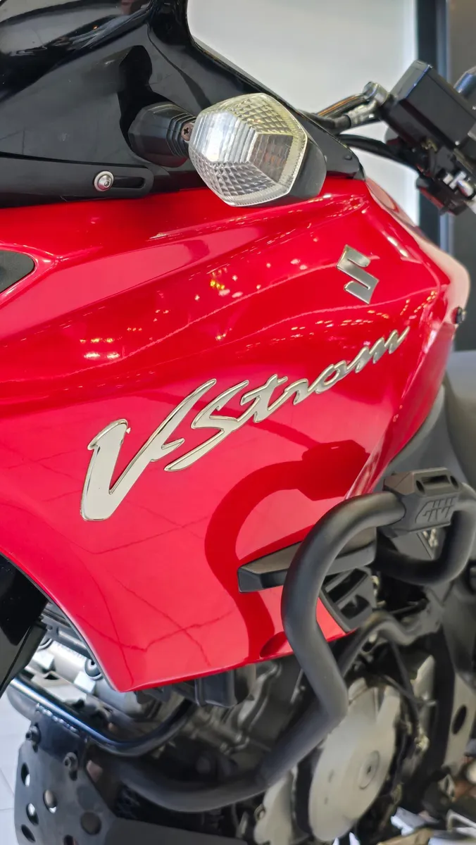 Suzuki V-strom Dl 1000 negro8