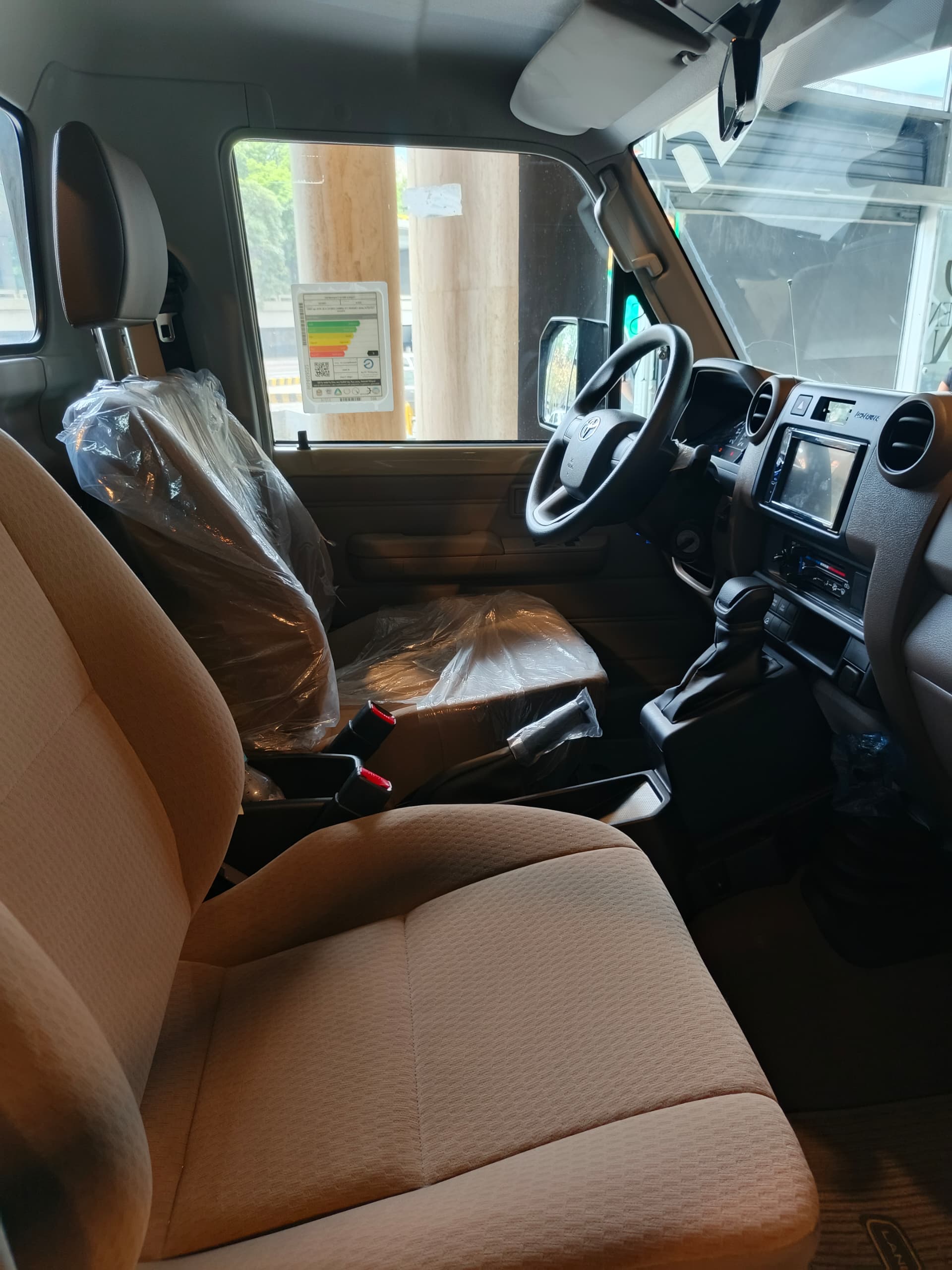 Toyota Land Cruiser Hembrita LX 2024 Beige Caracas