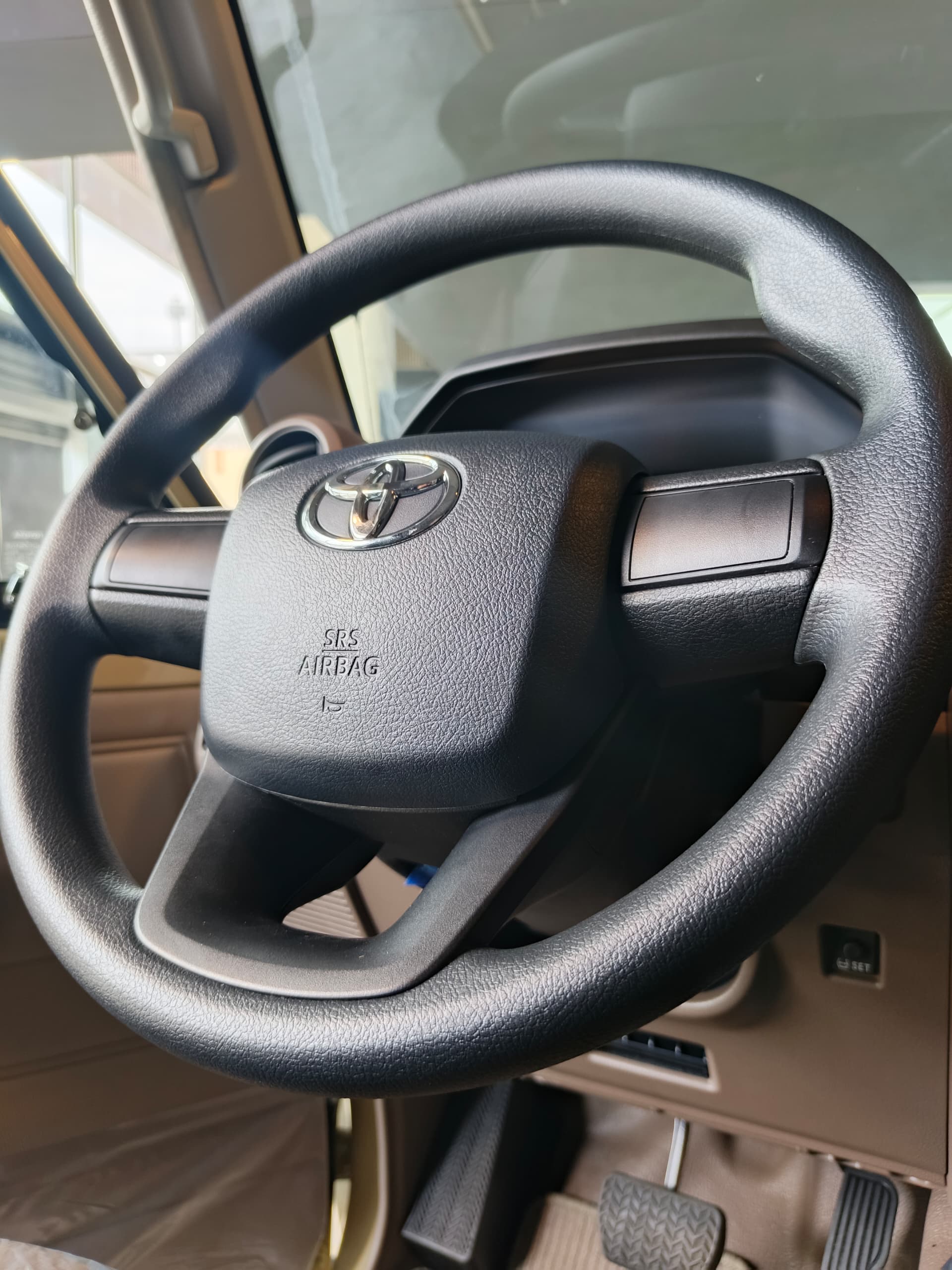 Toyota Land Cruiser Hembrita LX 2024 Beige Caracas