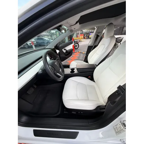 Tesla Model 3 2021 Blanco Caracas