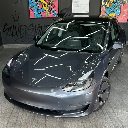 Tesla Model 3 2023 Gris Caracas