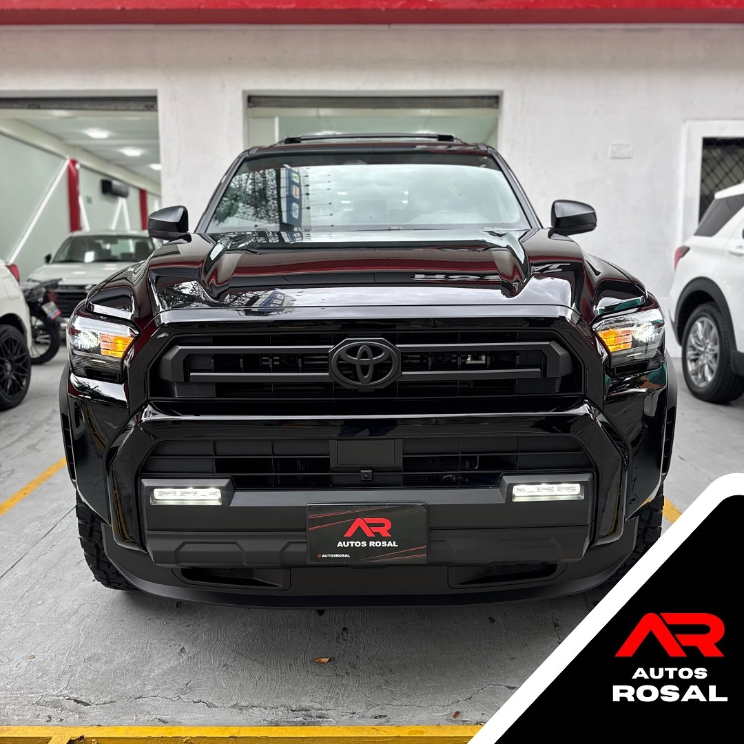 Toyota 4Runner SR5 2025 Negro Caracas