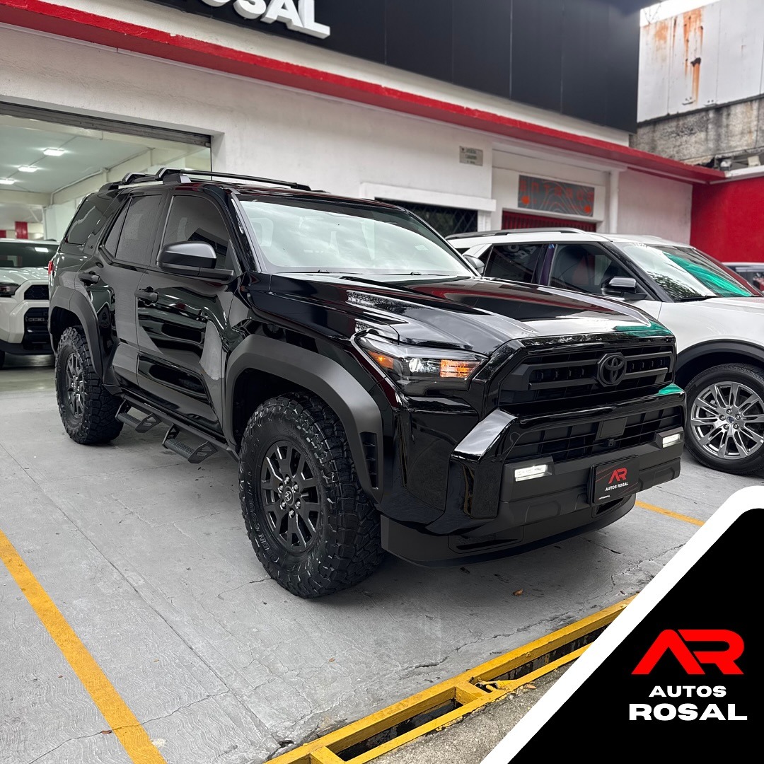 Toyota 4Runner SR5 2025 Negro Caracas
