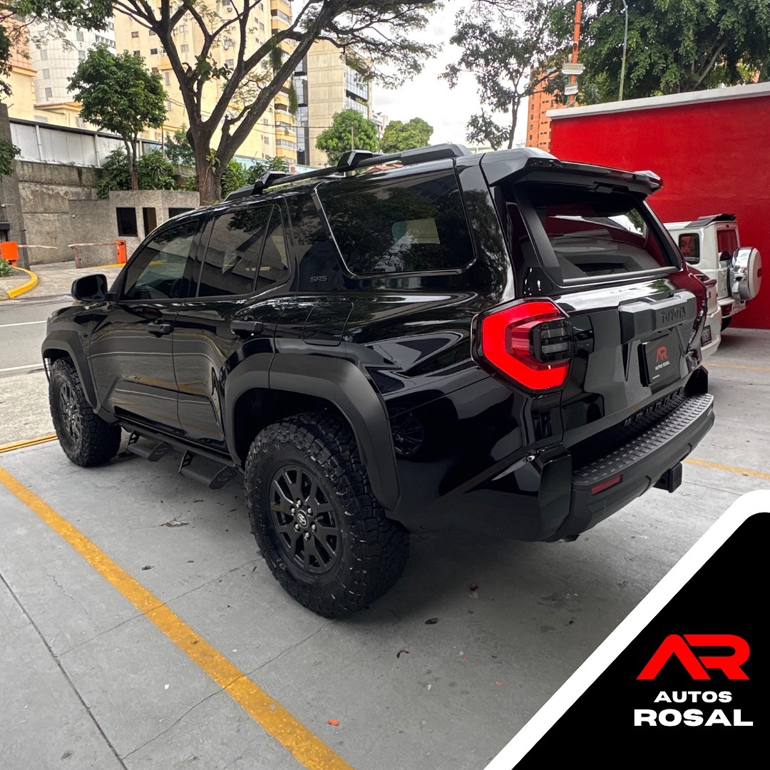 Toyota 4Runner SR5 2025 Negro Caracas