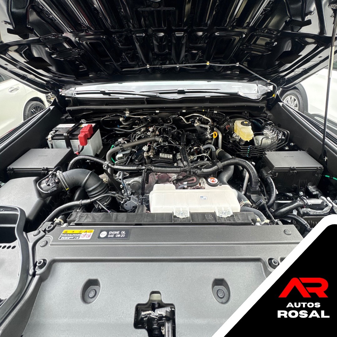 Toyota 4Runner SR5 2.4T negro7