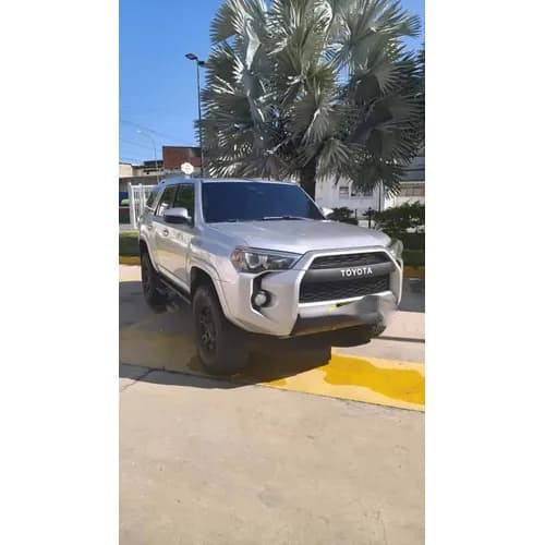 Toyota 4Runner SR5 2015 Plateado Maracay