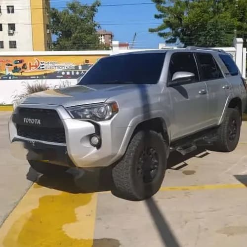 Toyota 4Runner SR5 2015 Plateado Maracay
