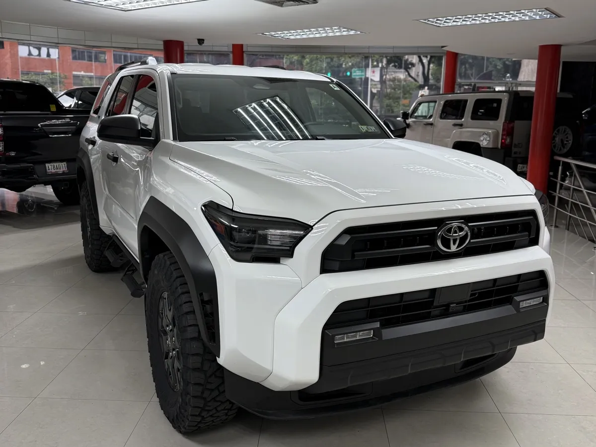 Toyota 4Runner 2025 Blanco Caracas