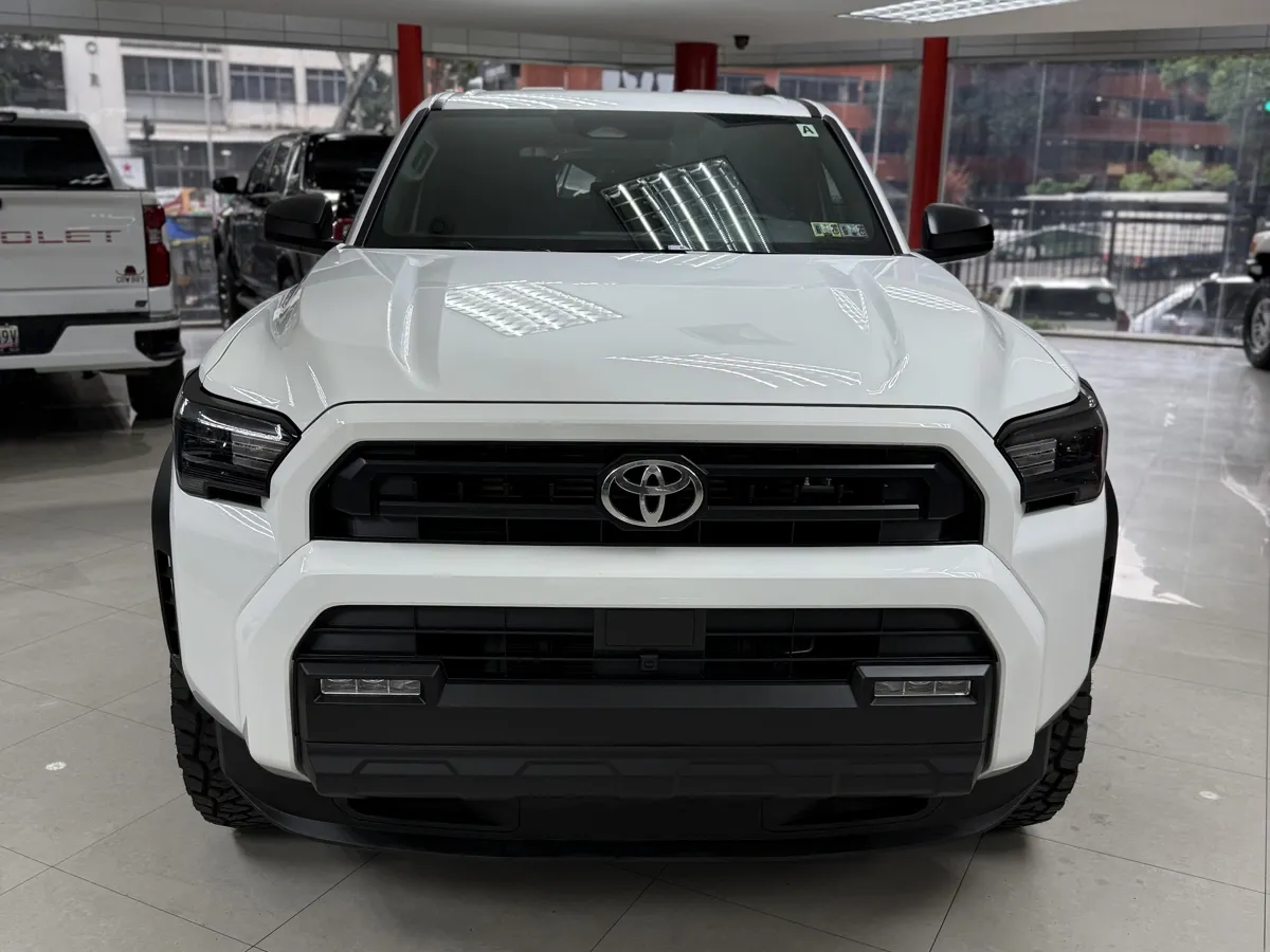 Toyota 4Runner 2025 Blanco Caracas