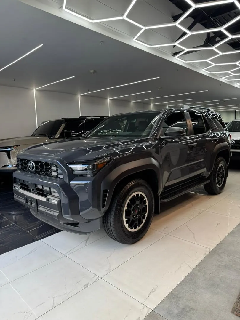 Toyota 4runner Trd Off Road Premium 2025 Negro Caracas