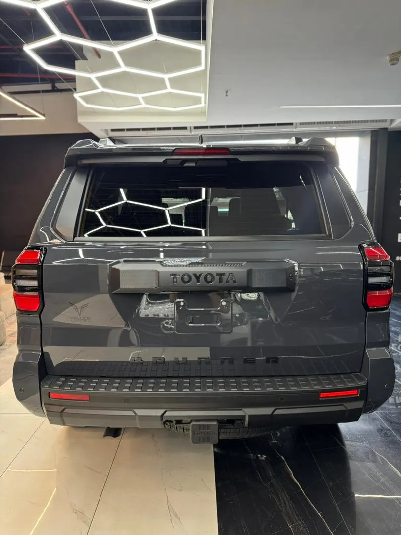 Toyota 4runner Trd Off Road Premium 2025 Negro Caracas