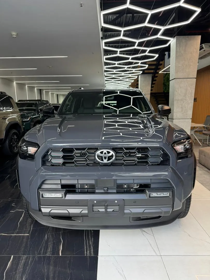 Toyota 4runner Trd Off Road Premium 2025 Negro Caracas