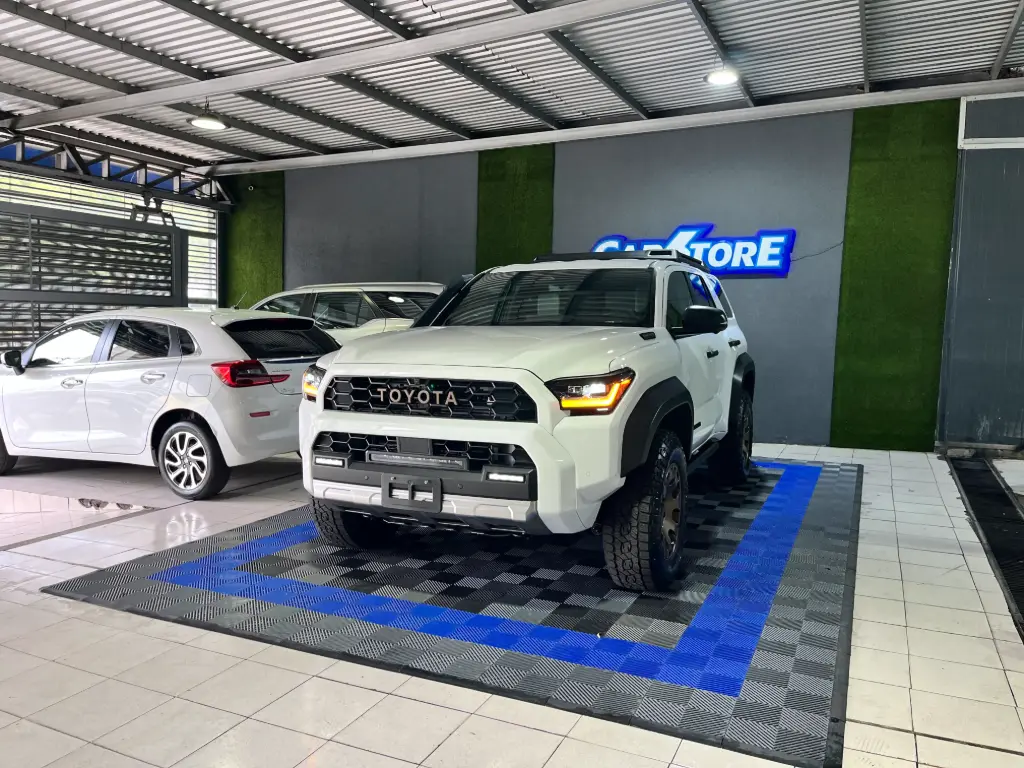 Toyota 4Runner Trailhunter 2025 Blanco Caracas