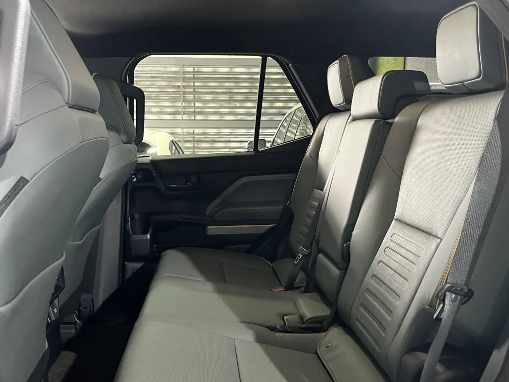 Toyota 4Runner Trailhunter 2025 Blanco Caracas