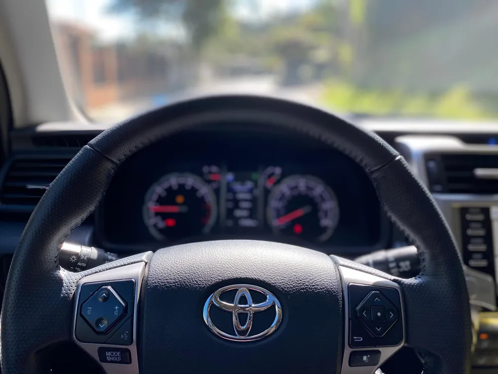 Toyota 4Runner Limited 2024 Gris Caracas