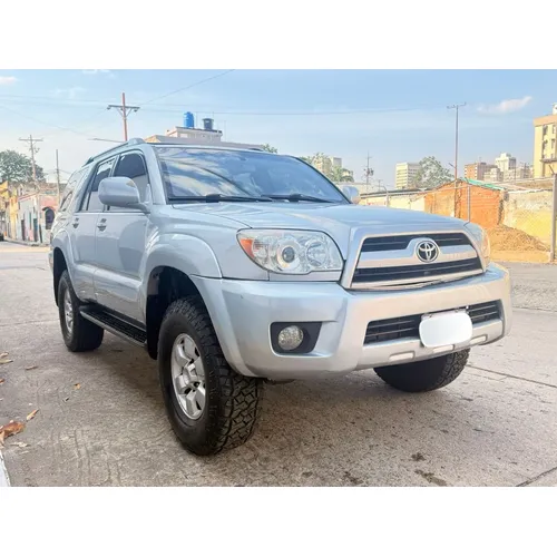 Toyota 4Runner 2006 Plateado Girardot