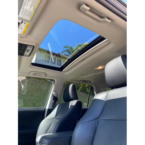 Toyota 4Runner Limited 2024 Gris Caracas