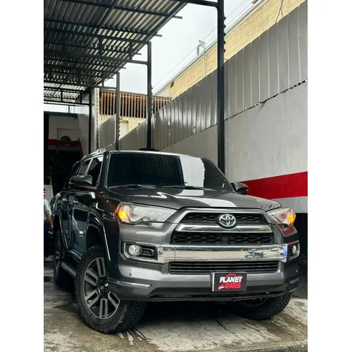 Toyota 4Runner 2015 Gris Caracas