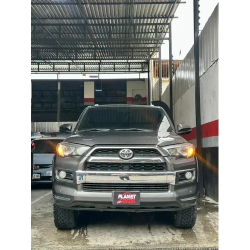 Toyota 4Runner 2015 Gris Caracas