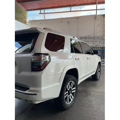 Toyota 4Runner Limited 2015 Blanco Caracas
