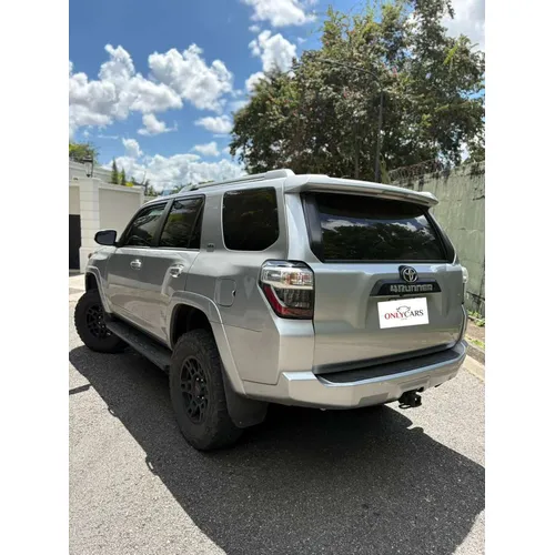 Toyota 4Runner SR5 Premium 2016 Plateado Caracas
