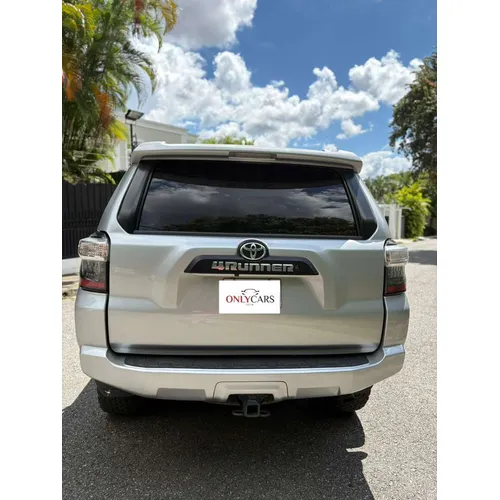 Toyota 4Runner SR5 Premium 2016 Plateado Caracas