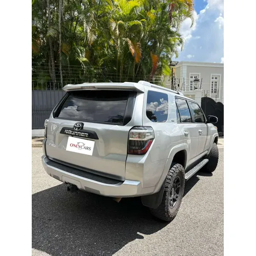Toyota 4Runner SR5 Premium 2016 Plateado Caracas