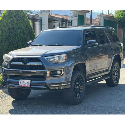 Toyota 4Runner 2019 Gris Caracas