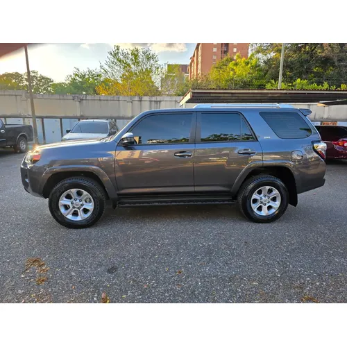 Toyota 4Runner 2024 Dorado Barquisimeto