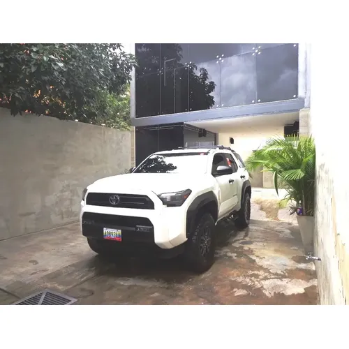 Toyota 4Runner SR5 2025 Blanco Barquisimeto