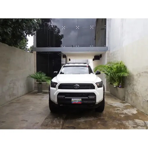 Toyota 4Runner SR5 2025 Blanco Barquisimeto