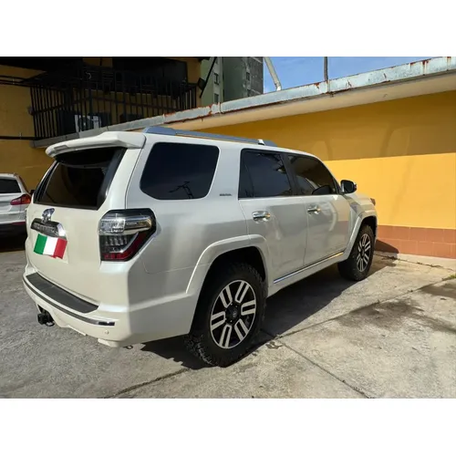Toyota 4Runner 2015 Blanco Caracas