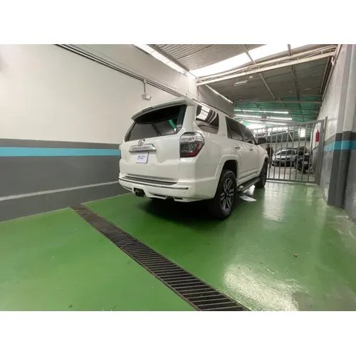 Toyota 4Runner Limited 2015 Blanco Caracas